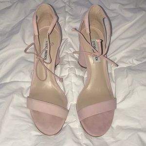 Steve Madden Tie Heel